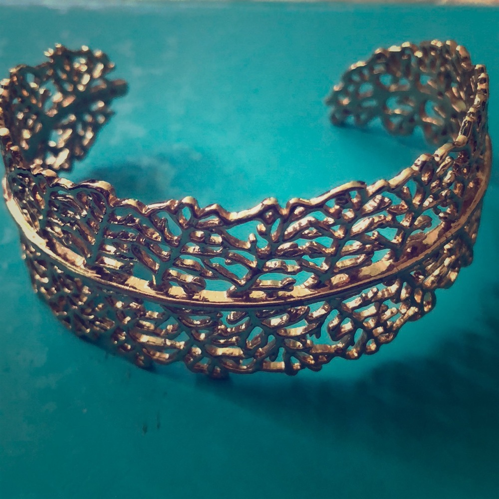 Stella and Dot Grace Cuff